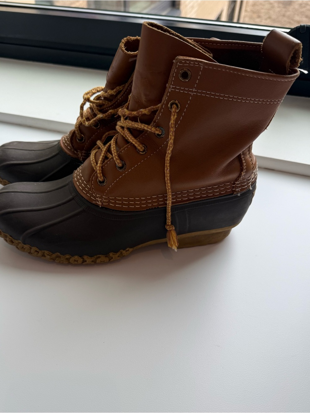 L.L. Bean 8” Bean Boots FM women’s 10 men’s 8